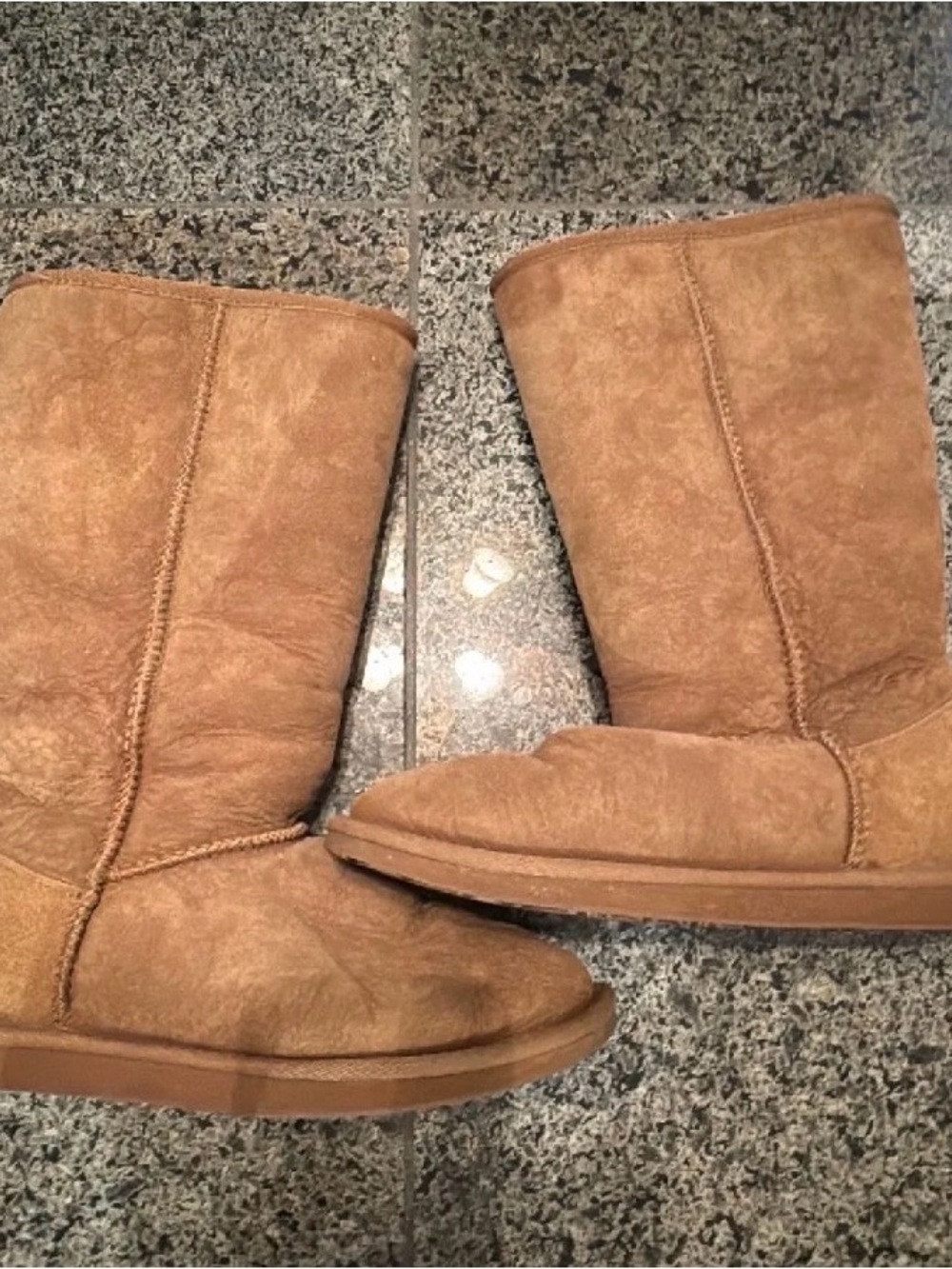 Emu Classic Chestnut Suede Cozy Boots size 9. (Like Ugg)